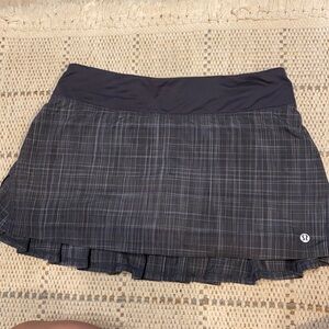 Lululemon Run: Speed Skirt - Grey Plaid - Size 6